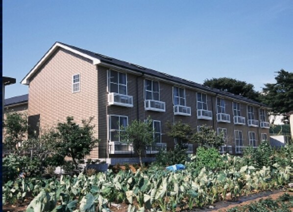 レオパレス鶴間アイリスIIの物件外観写真